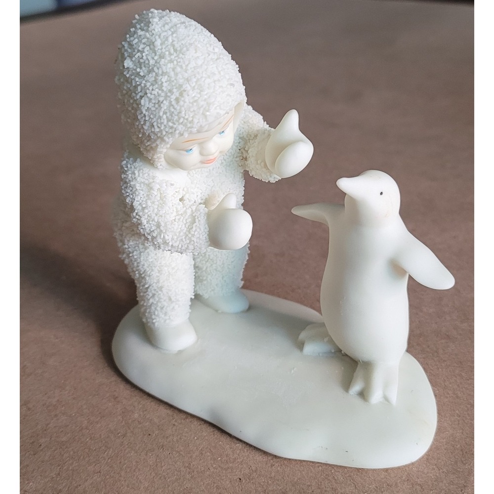 Department 56 Figurine Snowbabies White Ceramic Collectible‎ 3 3/4 x 4 inches
